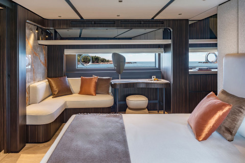 Ferretti 940 New Exterior (img-10)
