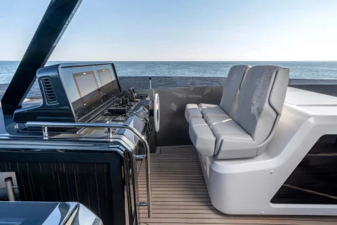 Ferretti 940 Exterior (img-16)