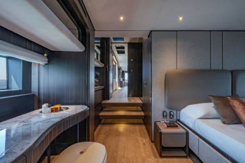 Ferretti 940 New Exterior (img-5)