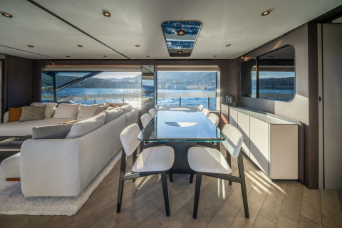 Ferretti 800 Exterior (img-11)
