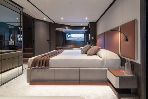 Ferretti 800 Exterior (img-18)