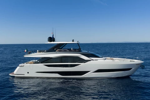 Ferretti 800 Exterior (img-2)