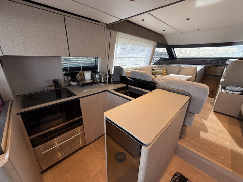 Ferretti 580 (2023) Exterior (img-2)