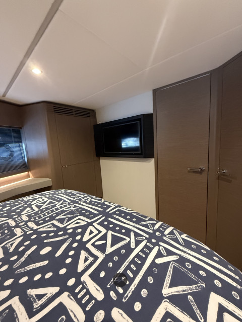 Princess V60 Exterior (img-29)