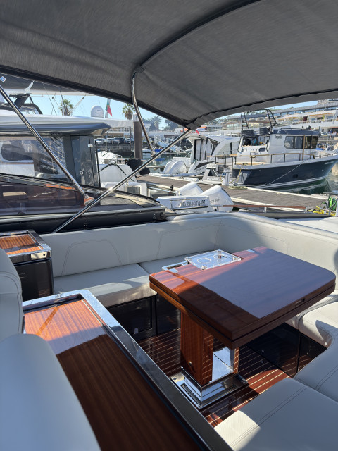 Riva 38 Rivamare 2025 Exterior (img-10)