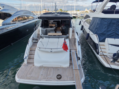 Princess V60 Exterior (img-2)