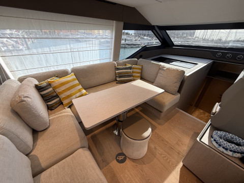 Ferretti 580 (2023) Exterior (img-1)
