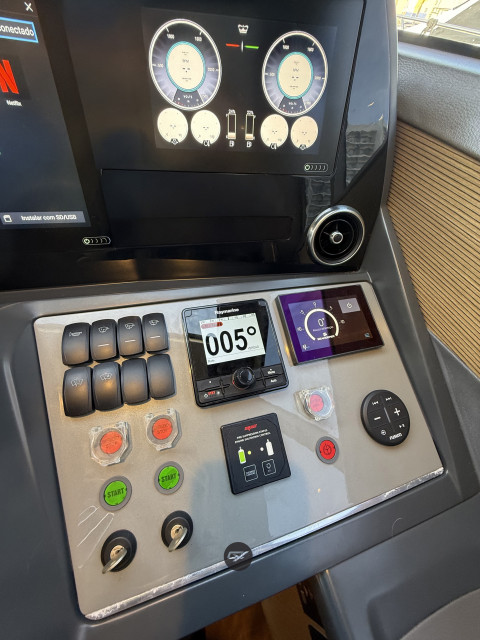 Princess V60 Exterior (img-44)