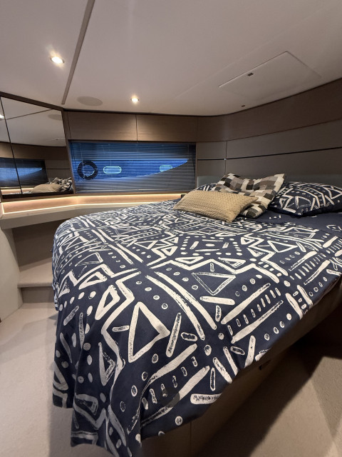 Princess V60 Exterior (img-27)