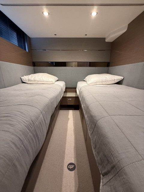 Princess V60 Exterior (img-26)