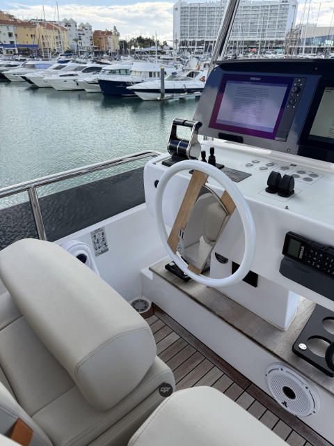 Ferretti 580 (2023) Exterior (img-7)