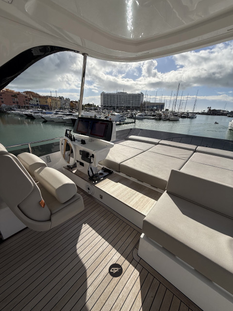 Ferretti 580 (2023) Exterior (img-12)