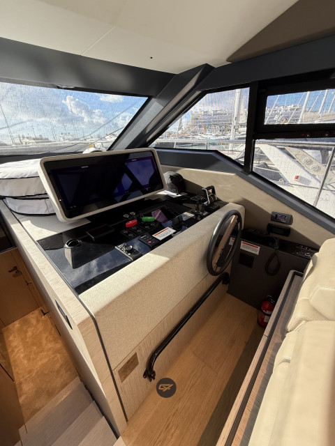 Ferretti 580 (2023) Exterior (img-5)