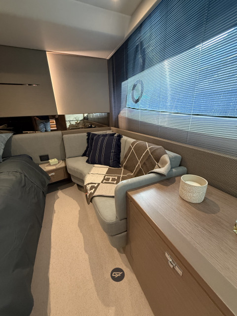 Princess V60 Exterior (img-40)