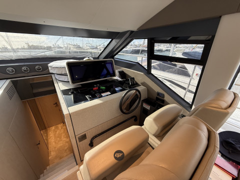 Ferretti 580 (2023) Exterior (img-11)