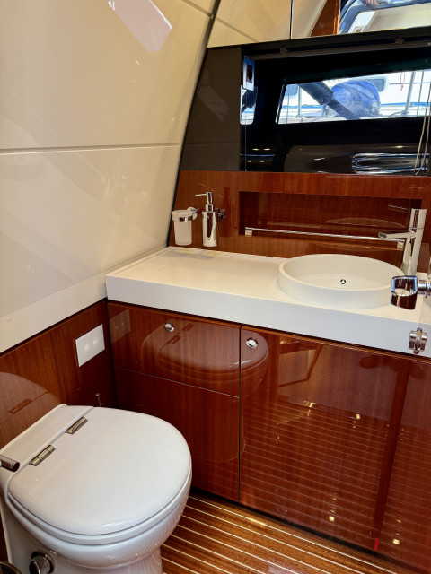 Riva 38 Rivamare 2025 Exterior (img-4)