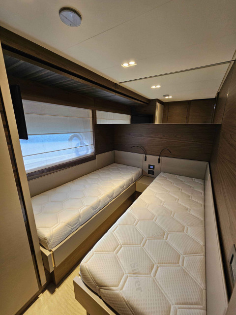 Ferretti 670 - 2024 Exterior (img-37)