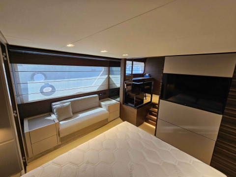 Ferretti 670 - 2024 Exterior (img-29)