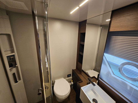 Ferretti 670 - 2024 Exterior (img-14)