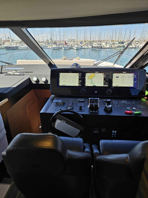 Ferretti 670 - 2024 Exterior (img-9)