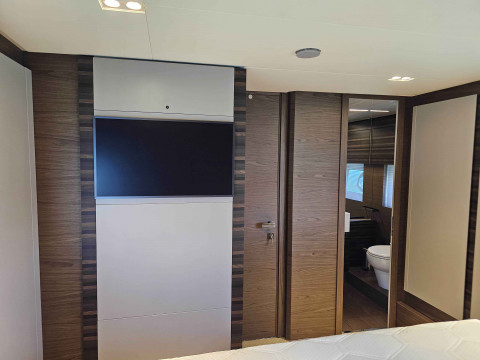 Ferretti 670 - 2024 Exterior (img-11)