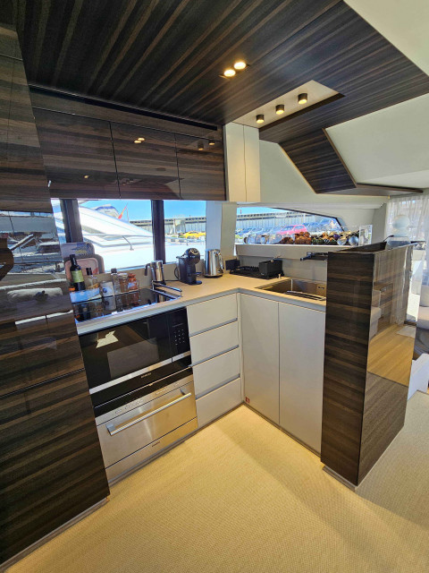 Ferretti 670 - 2024 Exterior (img-5)