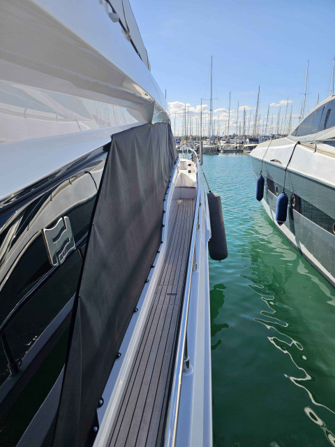 Ferretti 670 - 2024 Exterior (img-12)