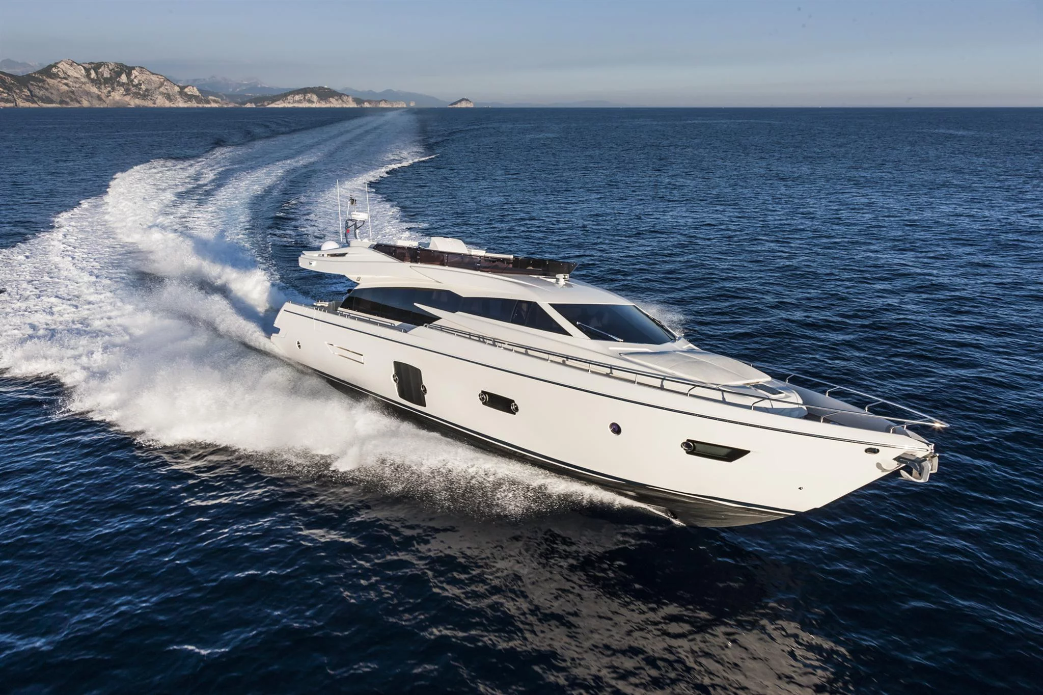 ferretti/750 434 for Charter