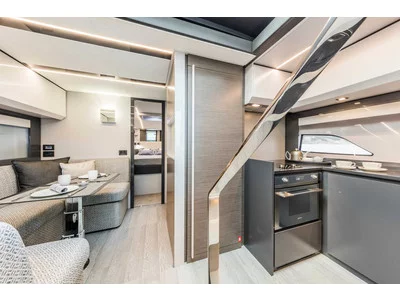 Pershing 5x Exterior (img-9)