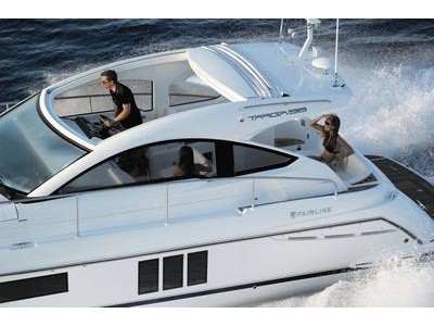 Fairline 38 Open Exterior (img-4)