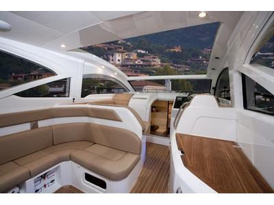 Fairline 38 Open Exterior (img-8)