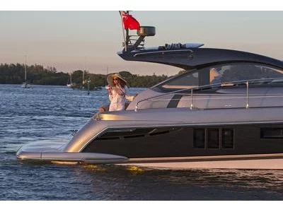 Fairline 38 Shadow Open Exterior (img-2)