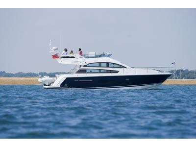 Fairline 42 Exterior (img-12)