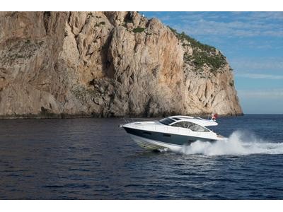 Fairline 48 Open Exterior (img-2)