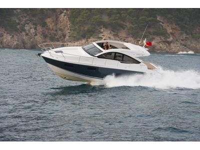 Fairline 48 Open Exterior (img-1)