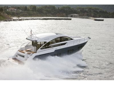 Fairline 50 GT Exterior (img-9)