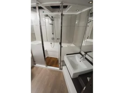 Fairline 62 GT Exterior (img-2)