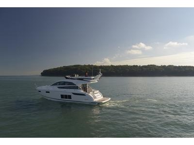 Fairline 48 Exterior (img-16)