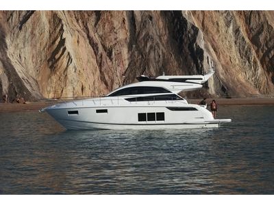 Fairline 48 Exterior (img-21)