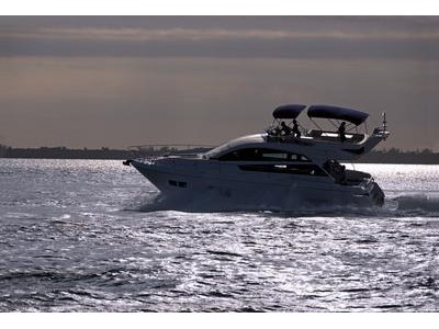 Fairline 50 Exterior (img-1)