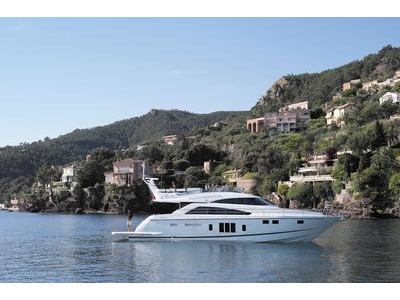 Fairline 60 Exterior (img-3)