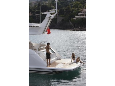 Fairline 60 Exterior (img-18)