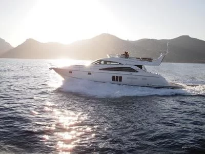 Fairline 60 Exterior (img-15)