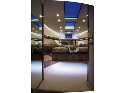 Fairline 65 Exterior (img-3)