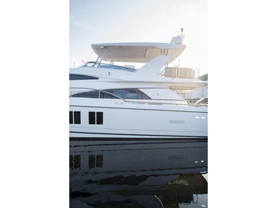 Fairline 78 Custom Exterior (img-24)