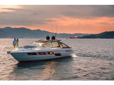 Pershing 5x Exterior (img-22)