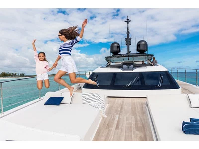 Custom Line Saetta 120´ Exterior (img-29)